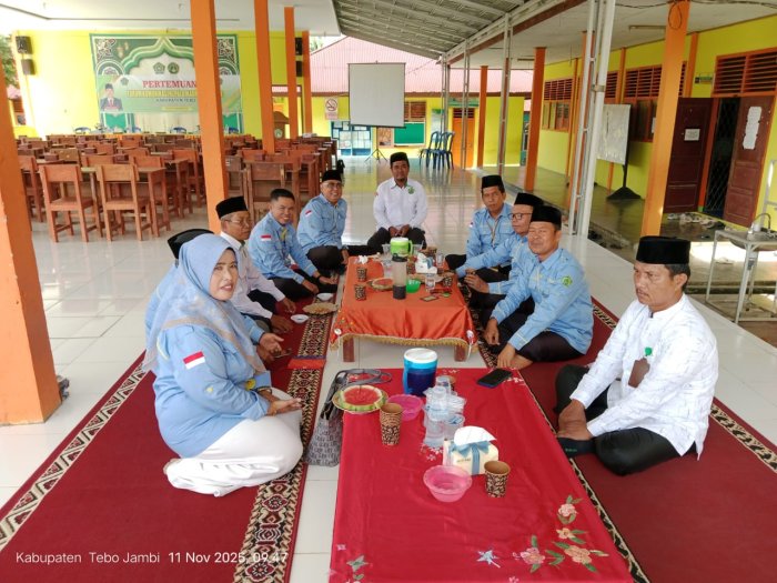 Sosialisasi Penilaian Kinerja Kepala Madrasah Tahun 2025, Kasi Pendmad : Untuk Peningkatan Mutu Pendidikan Madrasah Sosialisasi Penilaian Kinerja Kepala Madrasah Tahun 2025, Kasi Pendmad : Untuk Peningkatan Mutu Pendidikan Madrasah