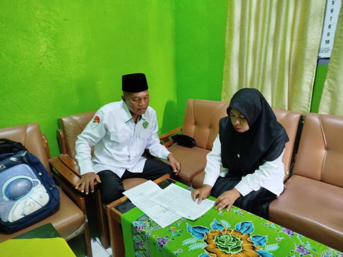 Kepala MIN 3 Tebo dan Koordinator Kurikulum Gelar Rapat Koordinasi Persiapan PBM Semester Genap TP 2025/2026