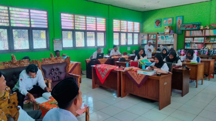 Kepala MIN 3 Tebo Pimpin Rapat Persiapan Pelaksanaan KBM Tahun Ajaran 2026/2027 Kepala MIN 3 Tebo Pimpin Rapat Persiapan Pelaksanaan KBM Tahun Ajaran 2026/2027