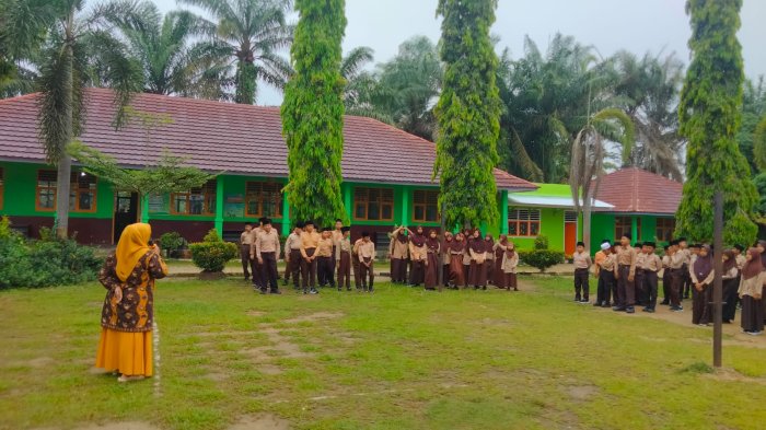 Hari Kamis Pembiasaan Umum: Tanamkan Nilai Pancasila Sejak Dini Di Min 3 Tebo