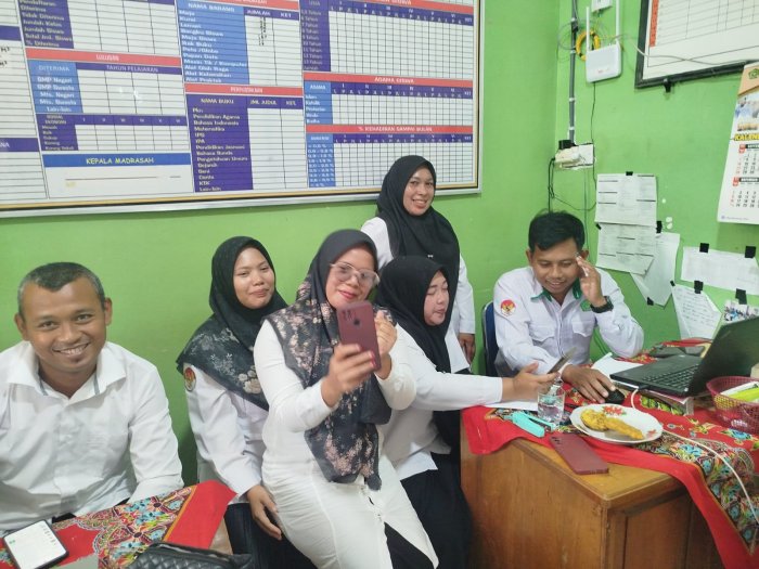 Persiapan Lapor SPT Tahun Depan, Guru dan Pegawai MIN 3 Tebo Lakukan Aktivasi Akun Coretax DJP Persiapan Lapor SPT Tahun Depan, Guru dan Pegawai MIN 3 Tebo Lakukan Aktivasi Akun Coretax DJP