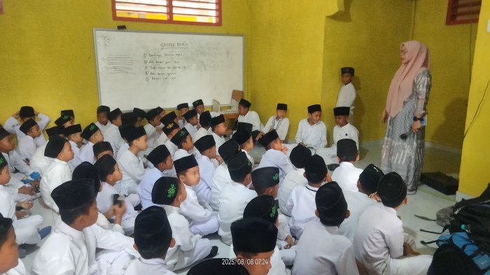 MIN 3 TEBO GELAR MUHADARAH BENTUK KEPERCAYAAN DIRI DAN BAKAT SISWA 
