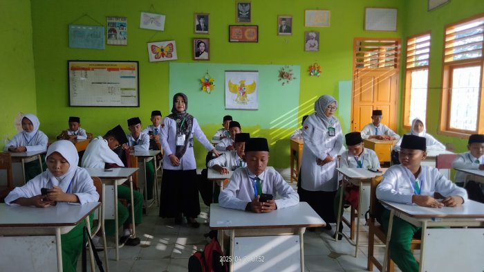 MIN 3 Tebo Gelar Ujian Semester Berbasis Online untuk Kelas 6, Tingkatkan Pemanfaatan TIK dalam Pendidikan Madrasah