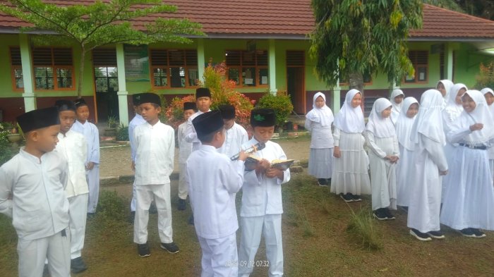 Muhadarah di MIN 3 Tebo: Mengenang Kelahiran Nabi Muhammad SAW dan Keutamaan Shalat