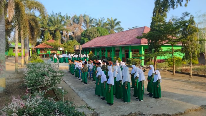 Pelaksanaan Baris Berbaris di MIN 3 Tebo Berjalan Lancar, Siswa Tunjukkan Semangat Tinggi