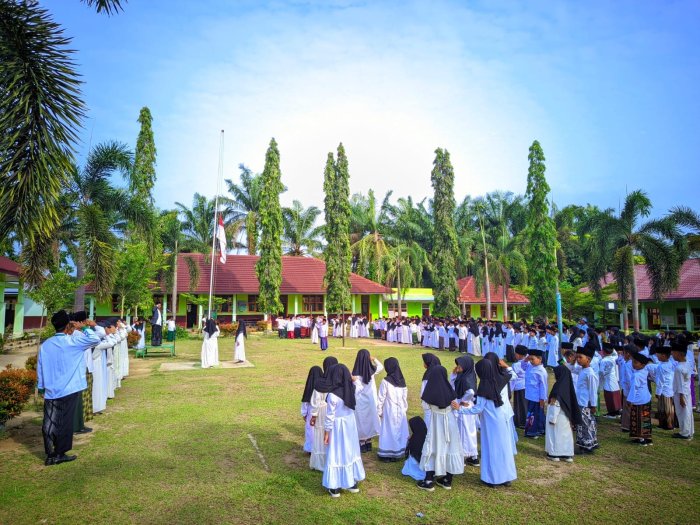 MIN 3 Tebo Gelar Upacara Peringatan Hari Santri ke-80 dengan Khidmat MIN 3 Tebo Gelar Upacara Peringatan Hari Santri ke-80 dengan Khidmat
