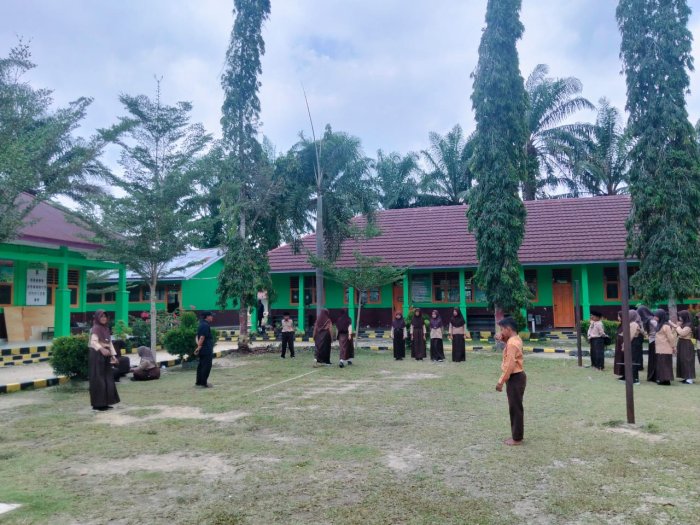 MIN 3 Tebo Matangkan Persiapan Upacara Bendera Senin 27 Juli 2026