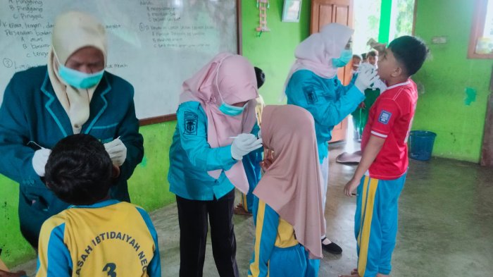UPTD Puskesmas Alai Ilir Hadiri Min 3 Tebo, Laksanakan Pemeriksaan Gigi Sehat Untuk Siswa Kelas 2